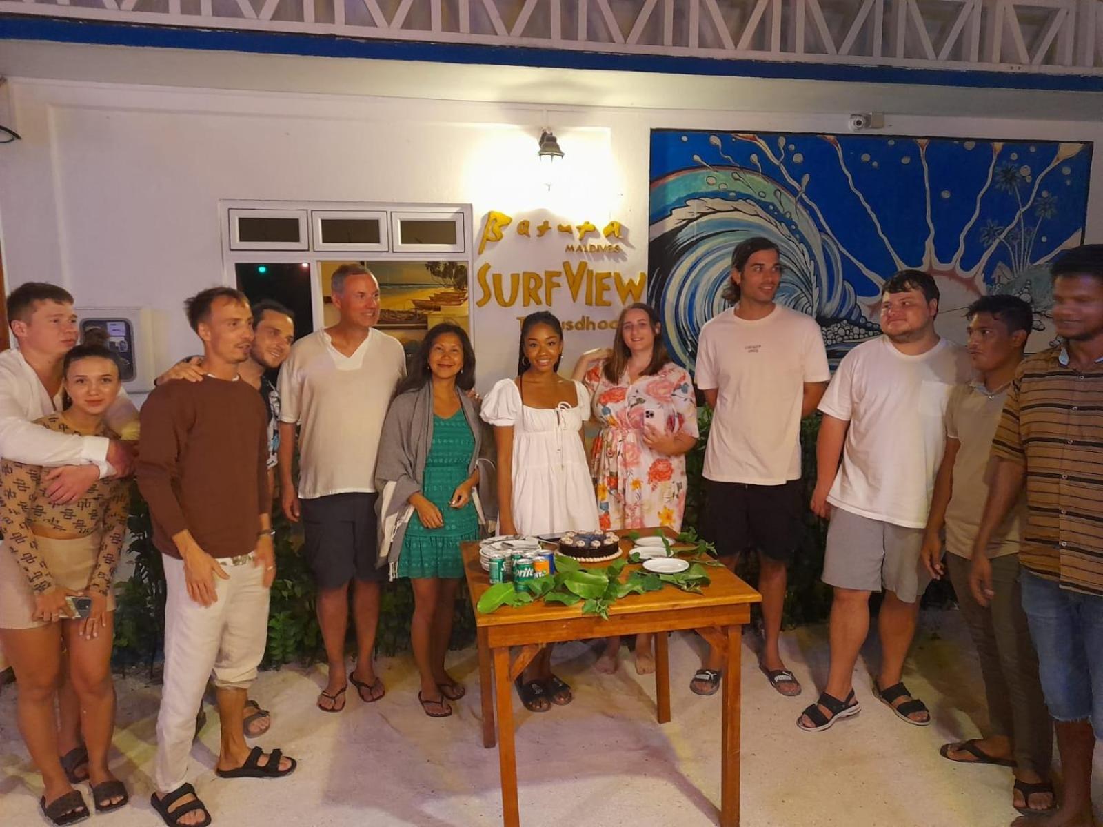 Batuta Maldives Surf View Hotell Thulusdhoo Eksteriør bilde