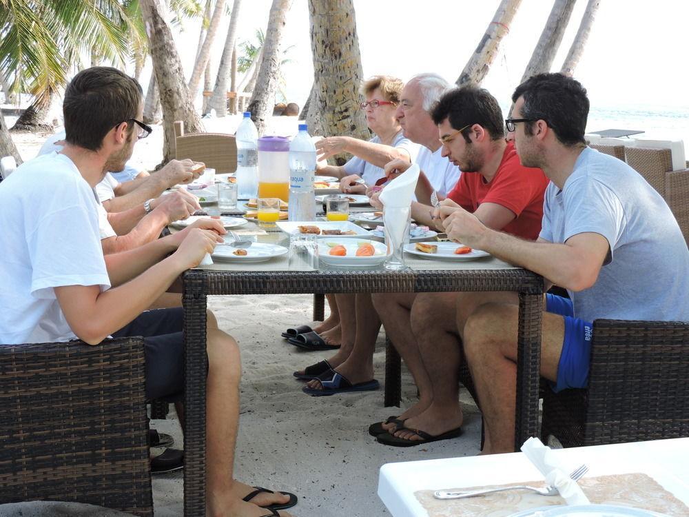 Batuta Maldives Surf View Hotell Thulusdhoo Eksteriør bilde