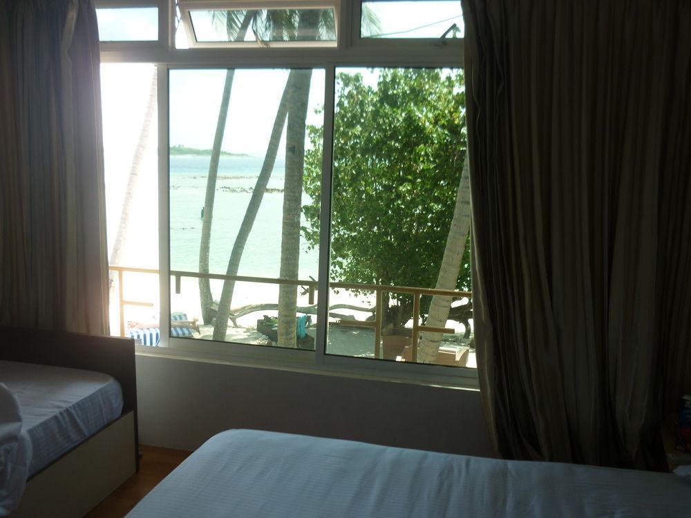 Batuta Maldives Surf View Hotell Thulusdhoo Eksteriør bilde
