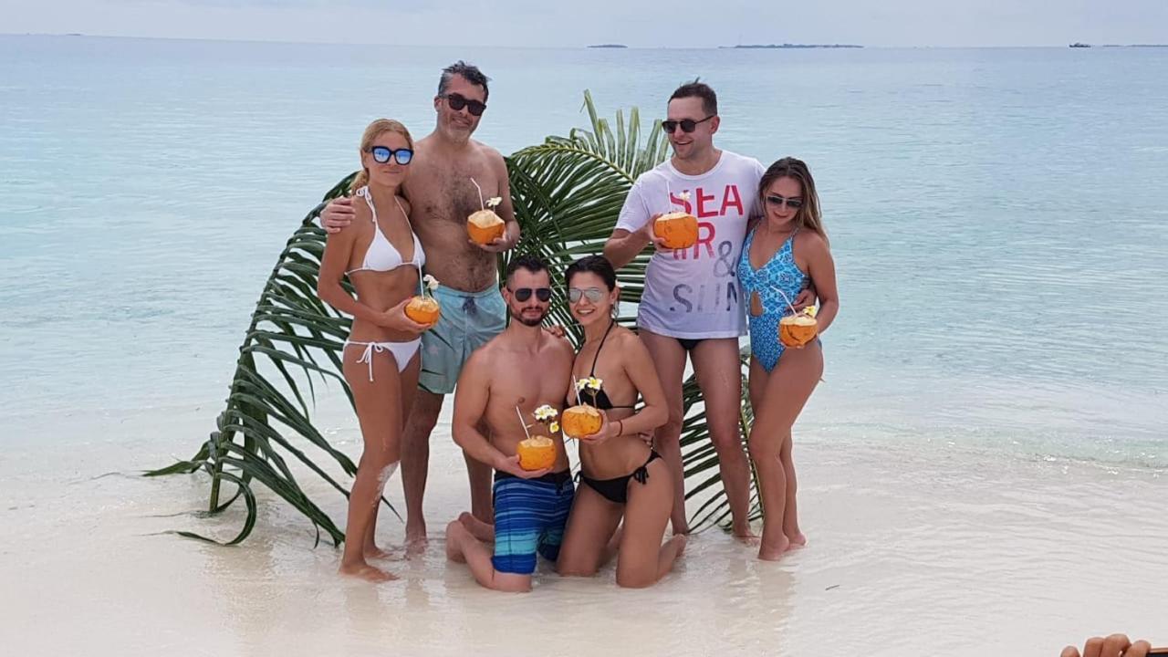Batuta Maldives Surf View Hotell Thulusdhoo Eksteriør bilde
